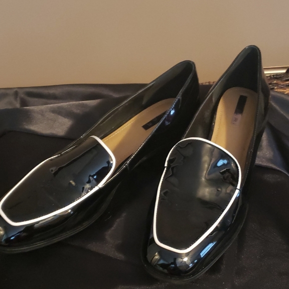 Shoes - Picture 2 of 3